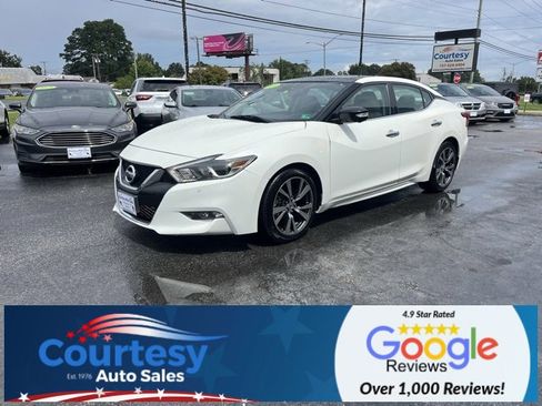 Used 2018 Nissan Maxima Platinum w/ Interior Lighting Package image 4