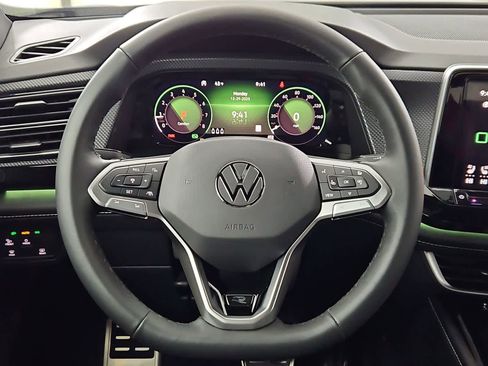 New 2026 Volkswagen Atlas Cross Sport SEL R-Line image 24