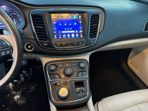 Used 2015 Chrysler 200 C w/ Navigation & Sound Group I image 10