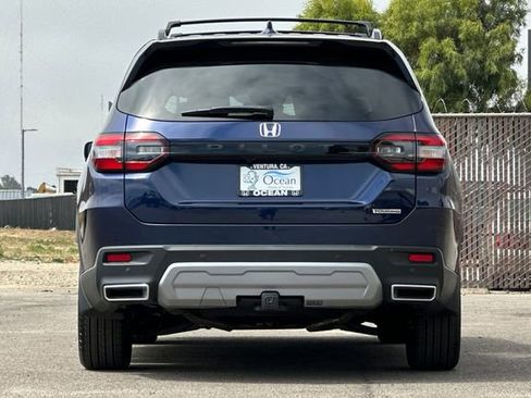 Used 2025 Honda Pilot Touring image 5