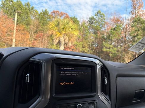 Used 2022 Chevrolet Silverado 1500 Custom Trail Boss image 16