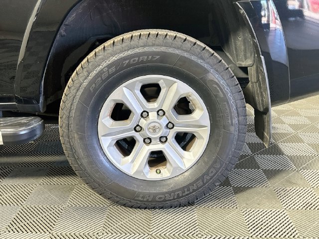 Used 2018 Toyota 4Runner SR5 Premium AWD/4WD image 28