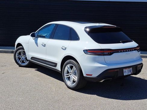 Used 2025 Porsche Macan image 3