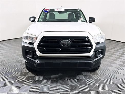 Certified 2018 Toyota Tacoma SR image 2