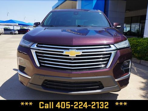 Used 2023 Chevrolet Traverse Premier AWD/4WD image 3