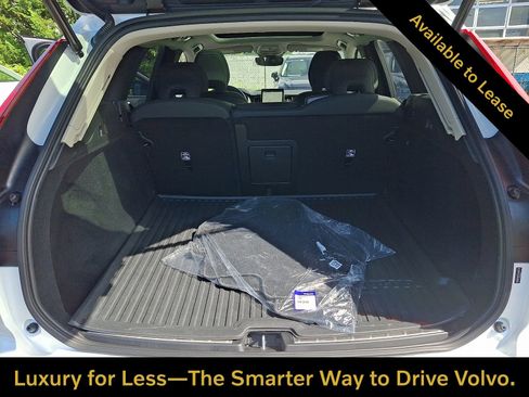 Certified 2026 Volvo XC60 B5 Plus w/ Protection Package Premier AWD/4WD image 28