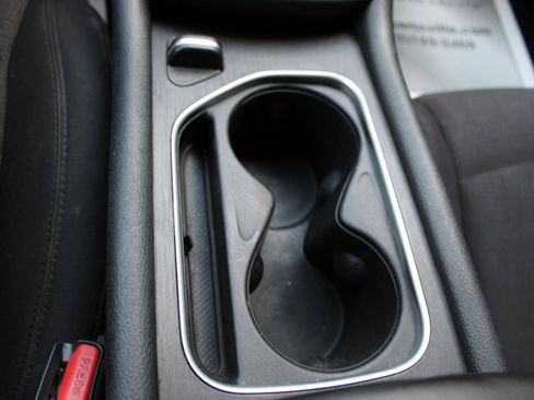 Used 2016 Chrysler 200 Limited FWD image 25