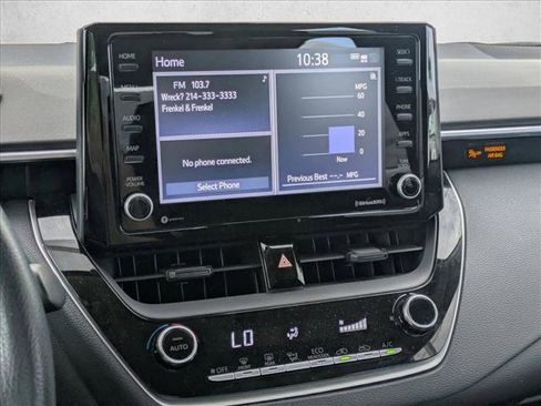Used 2022 Toyota Corolla LE FWD image 14
