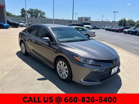 Used 2023 Toyota Camry LE w/ Convenience Package AWD/4WD image 4