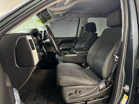 Used 2018 Chevrolet Silverado 1500 LT w/ All Star Edition image 10