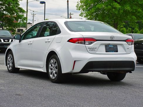Used 2023 Toyota Corolla LE FWD image 10