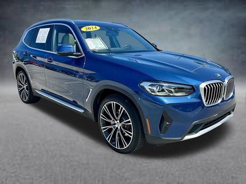 Used 2024 BMW X3 sDrive30i w/ Premium Package RWD image 3