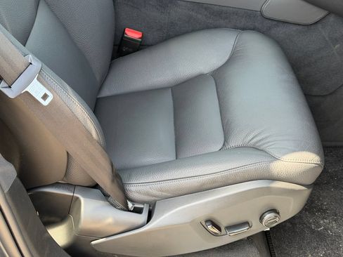 Certified 2025 Volvo XC90 T8 Plus AWD/4WD image 14