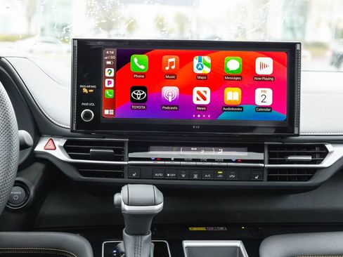 New 2026 Toyota Sienna XLE Woodland Edition AWD/4WD image 11