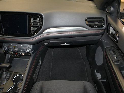 Certified 2025 Dodge Durango GT AWD/4WD image 36
