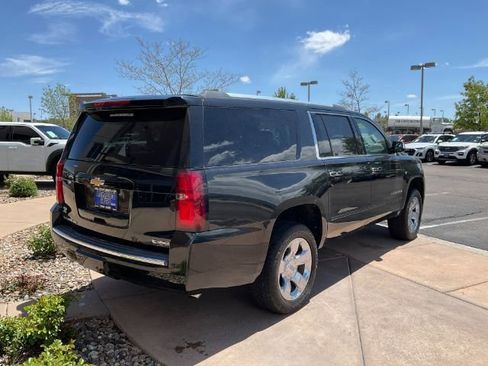 Used 2018 Chevrolet Suburban Premier AWD/4WD image 8