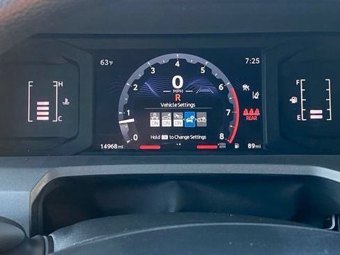 Certified 2025 Toyota Tacoma SR w/ SR Upgrade Package AWD/4WD image 27