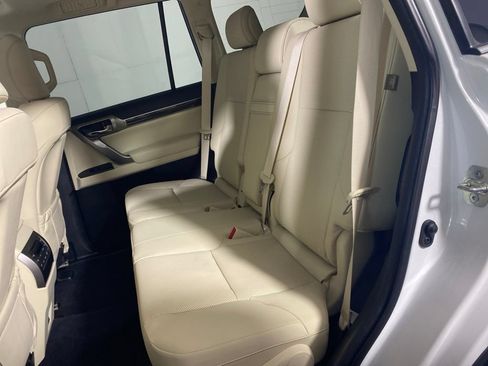 Certified 2023 Lexus GX 460 Premium w/ Premium Package AWD/4WD image 14