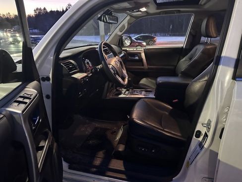 Used 2022 Toyota 4Runner Limited image 12