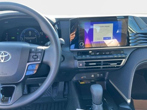 New 2026 Toyota Camry LE FWD image 17