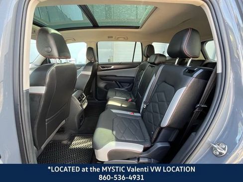 Used 2024 Volkswagen Atlas Peak Edition SEL image 11