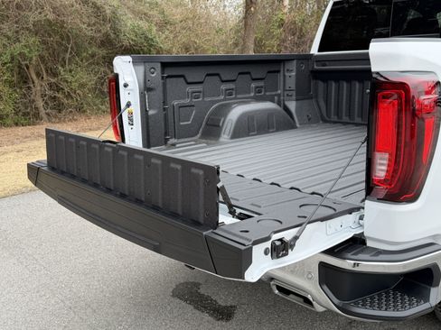New 2026 GMC Sierra 1500 SLT w/ SLT Premium Plus Package image 16