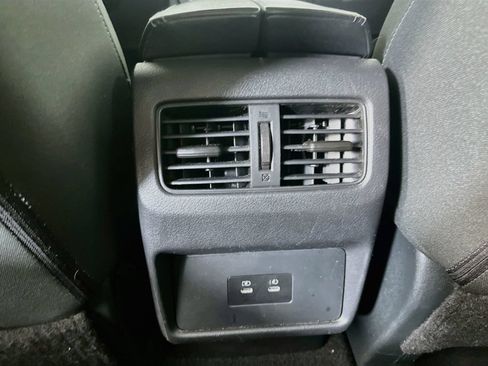 Used 2025 Nissan Rogue SV AWD/4WD image 31