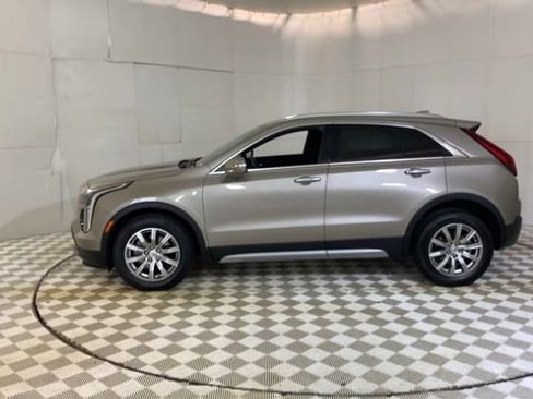 Used 2023 Cadillac XT4 Premium Luxury image 5