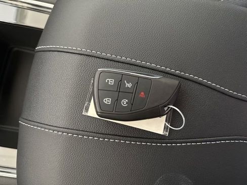 New 2026 Chevrolet Traverse LT w/ Midnight/Sport Edition image 22