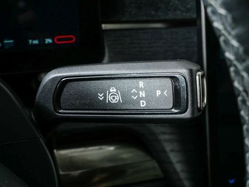 Used 2024 Rivian R1S Adventure image 15