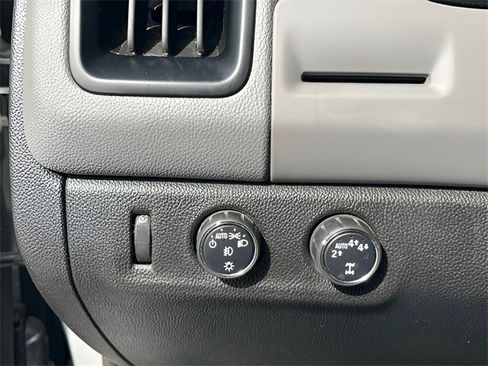 Used 2018 Chevrolet Colorado LT w/ Luxury Package, Chrome image 20