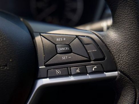 Used 2025 Nissan Altima 2.5 SV FWD image 16