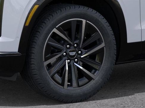 New 2026 Cadillac Vistiq Sport w/ LPO, Floor Liner Package AWD/4WD image 17