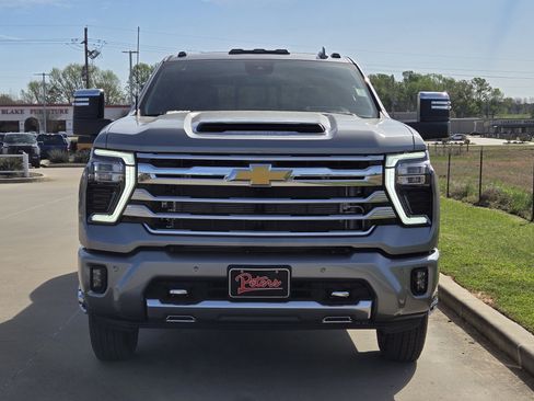 New 2026 Chevrolet Silverado 3500 High Country w/ Technology Package image 2