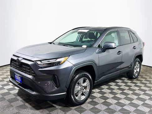Certified 2025 Toyota RAV4 XLE image 4