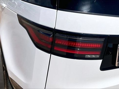 Certified 2026 Land Rover Discovery Limited Edition AWD/4WD image 30