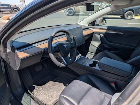 Used 2022 Tesla Model 3 Long Range AWD/4WD image 6