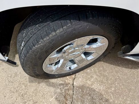 Used 2017 Chevrolet Tahoe Premier AWD/4WD image 41