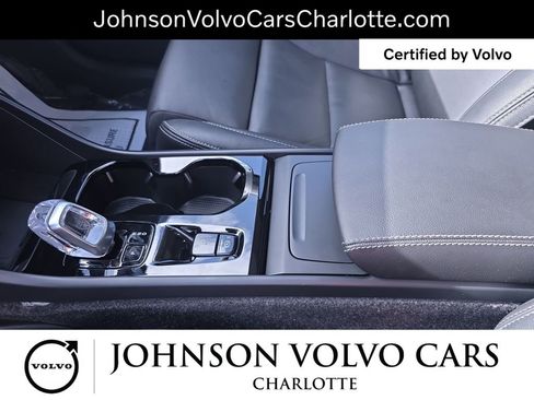 Certified 2025 Volvo XC40 B5 Plus image 26
