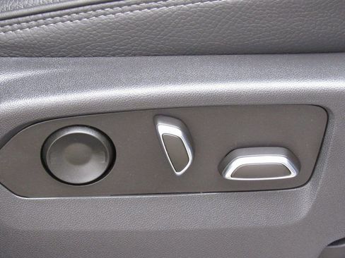 Used 2023 GMC Sierra 1500 Denali w/ Denali Reserve Package image 25