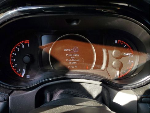 Certified 2022 Dodge Durango SXT image 28