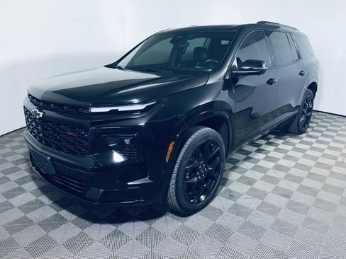 Used 2024 Chevrolet Traverse RS image 40