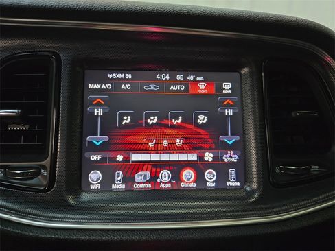 Used 2015 Dodge Challenger SXT Plus image 22