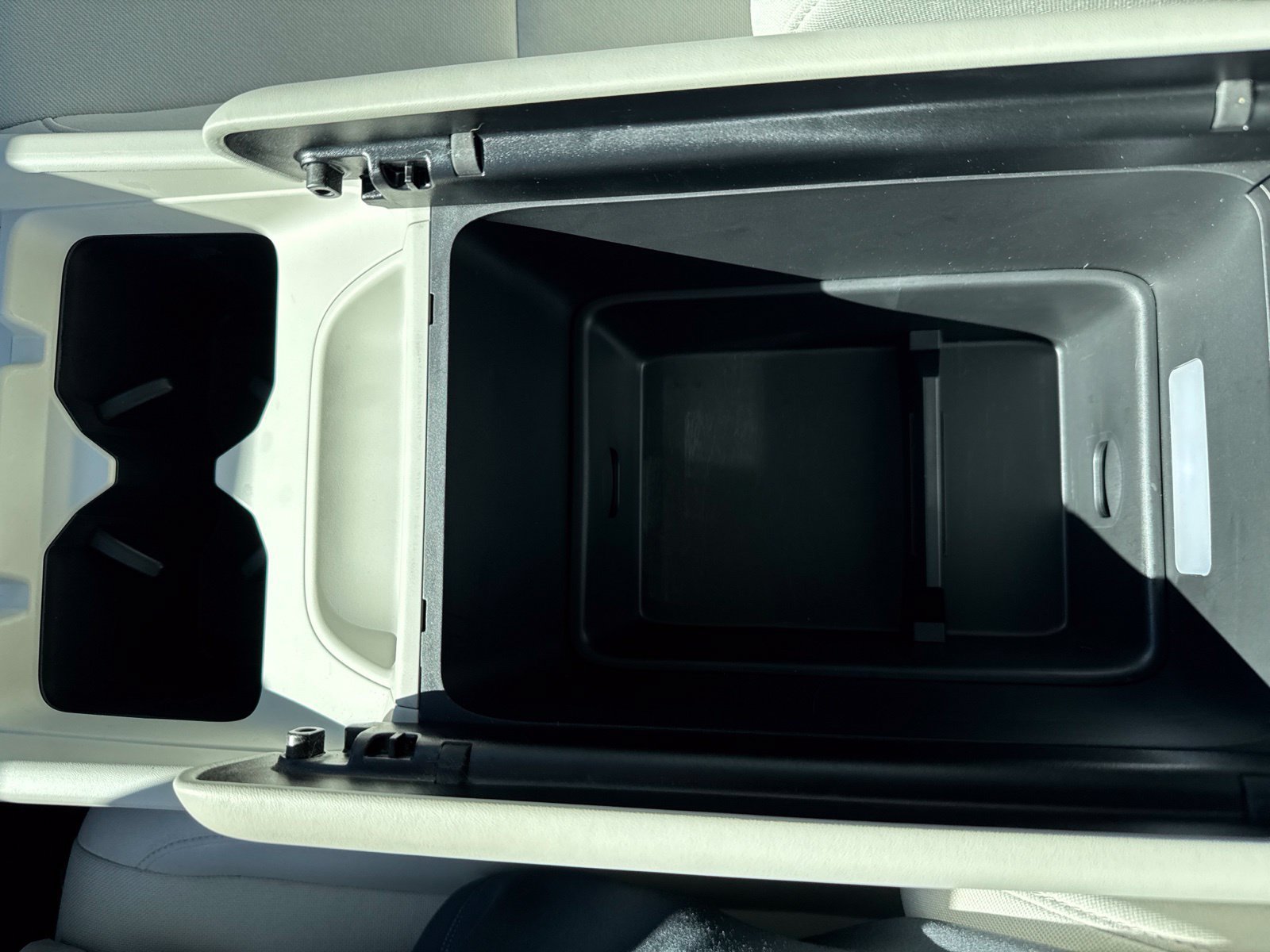 Used 2025 Hyundai Santa Fe SE FWD image 30