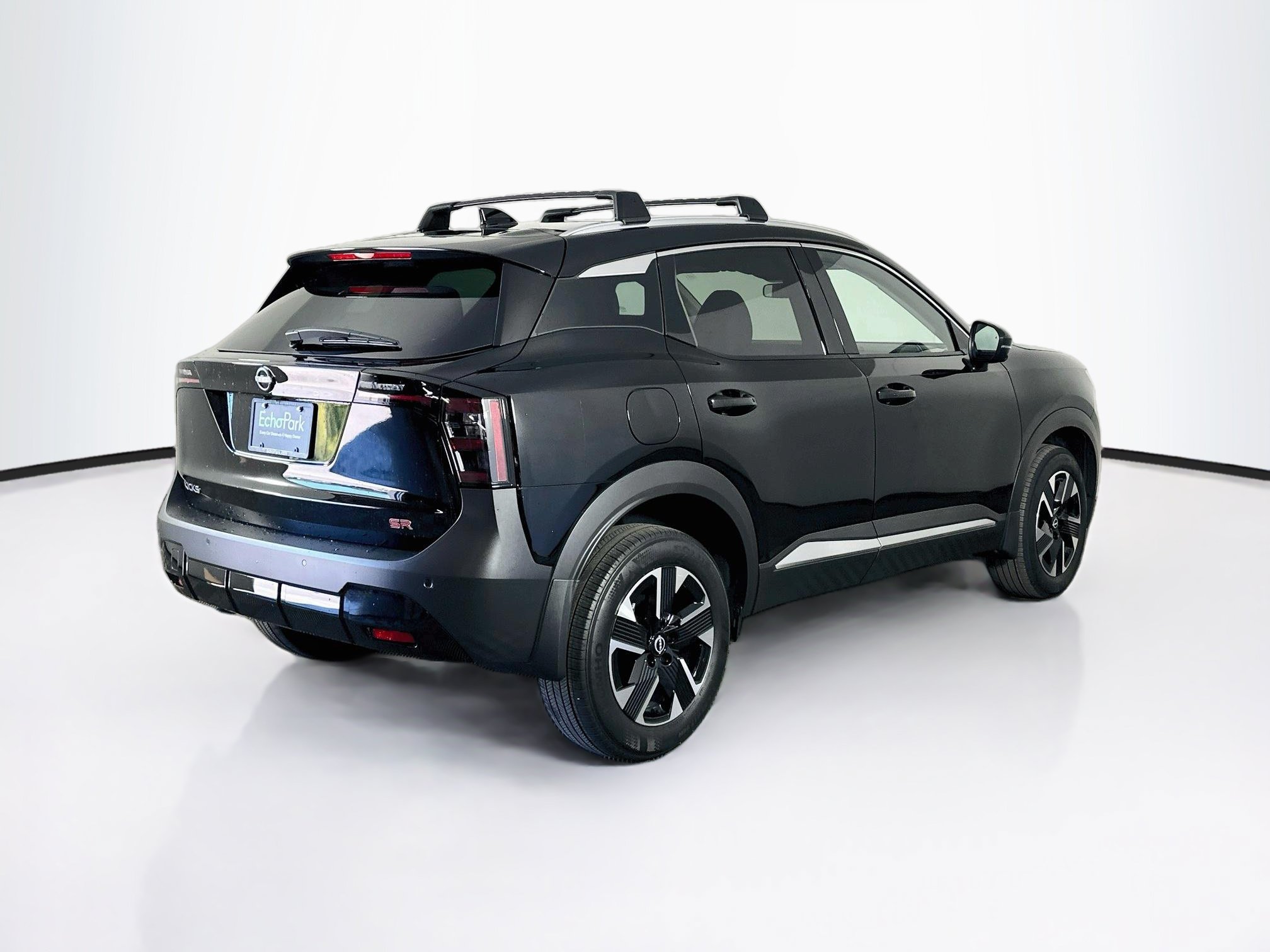 Used 2026 Nissan Kicks SR FWD image 9