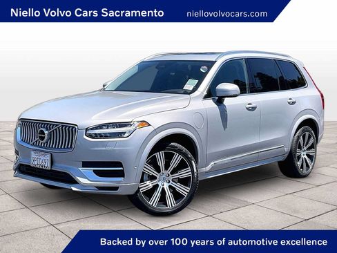 Used 2024 Volvo XC90 T8 Plus w/ Protection Package Premier AWD/4WD image 1