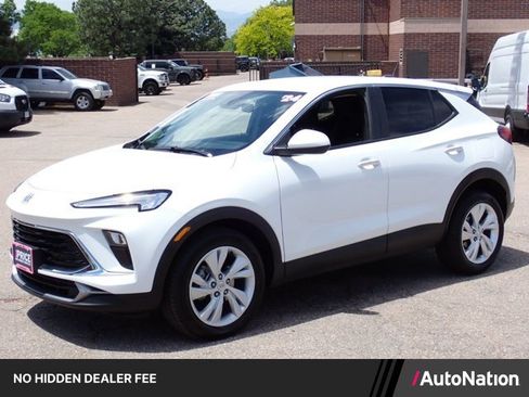 Used 2024 Buick Encore GX Preferred w/ Comfort Package FWD image 1