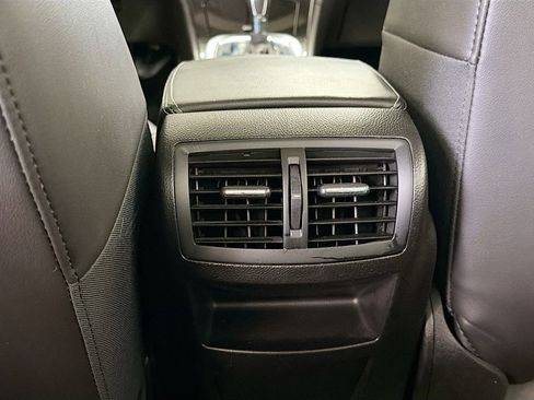 Used 2016 Buick Regal Sport Touring image 27