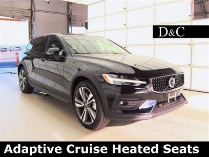 Used 2025 Volvo V60 B5 Cross Country Plus