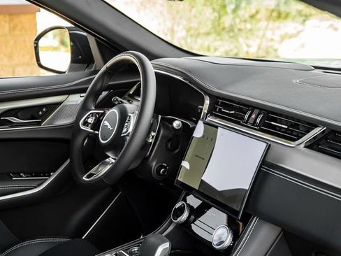 New 2026 Jaguar F-PACE R-Dynamic S image 30